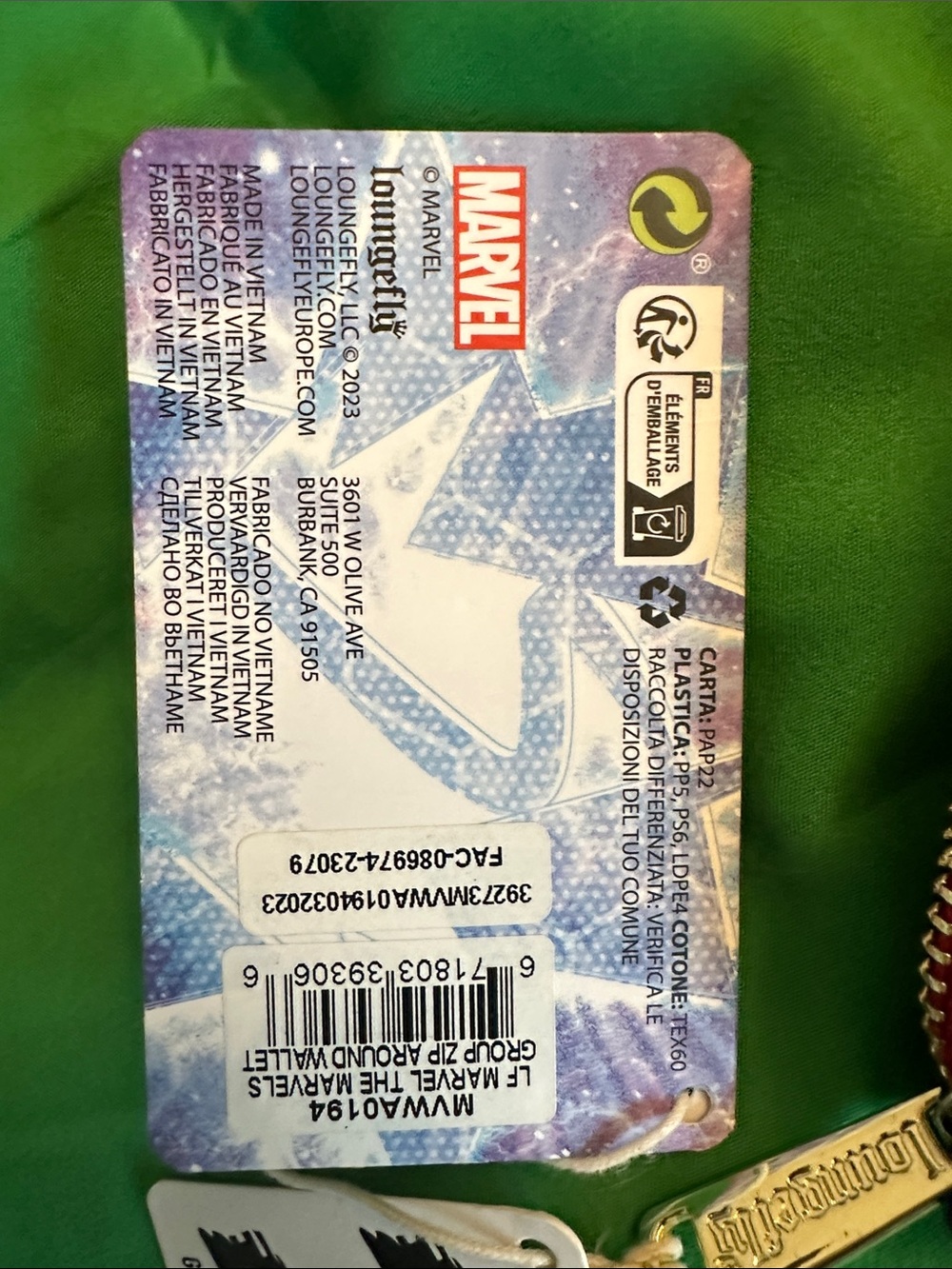 NWT Loungefly The Marvels Glow-in-the-Dark Wallet - Picture 6 of 7
